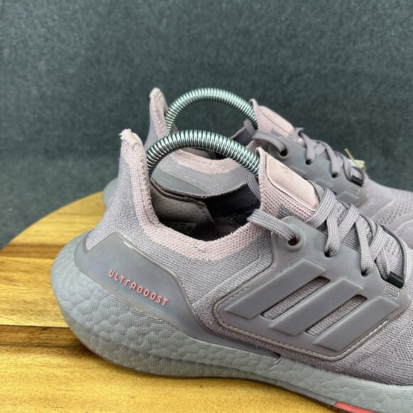 Adidas UltraBoost 22 Legacy Running Shoes Womens Size 8.5 GX5586 PurpleMauve - Picture 3 of 11